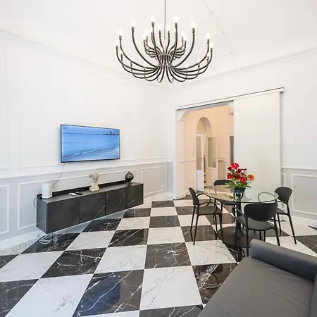 Nitti 76 Luxury Апартаменты Таранто