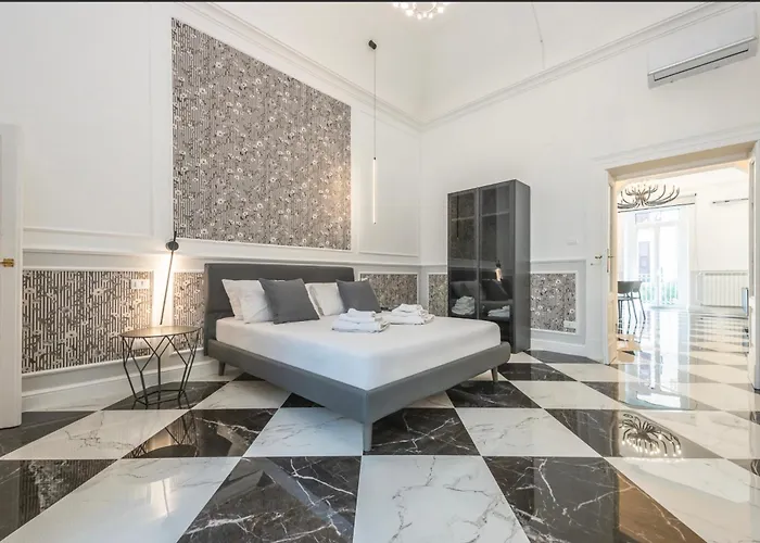 Nitti 76 Luxury * Tarente